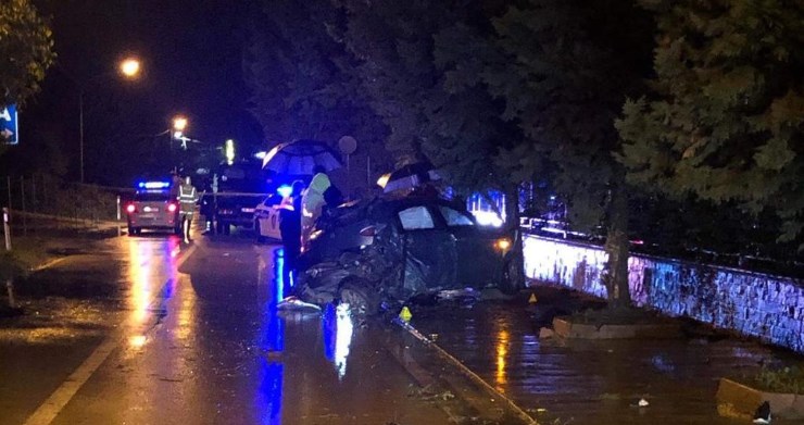 AKSIDENTI FATAL NË BËRZHITË/ Drejtonte makinën pa patentë. Ja çfarë i’u gjet 18 vjeçarit gjatë kontrollit