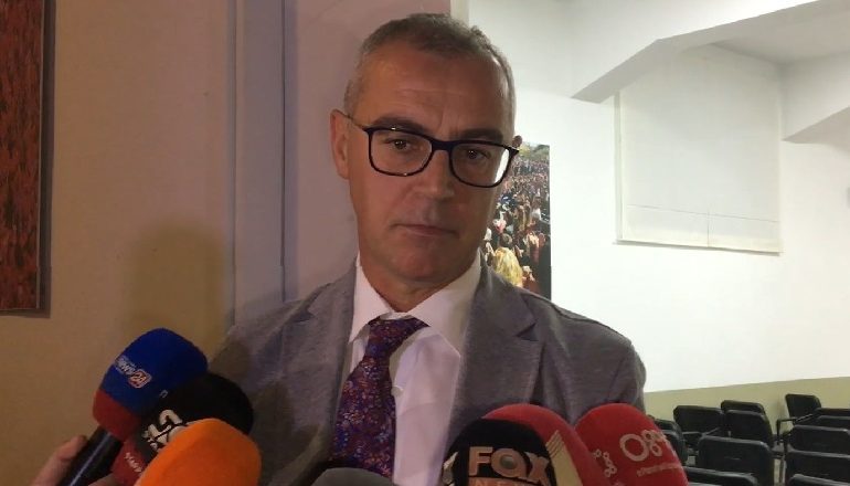 “NJË ANËTARË NJË VOTË”/ Deputeti i PS kryen votimin elektronik: Rezultatet do t’i sugjerojmë në KQZ
