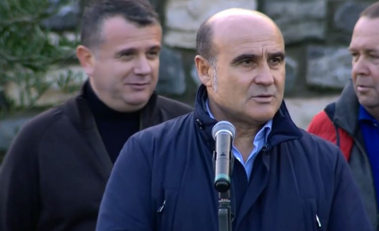 TËRMETI/ Sina: Përveç pagës si deputet, si biznesmen jap 100 mln lekë për të prekurit