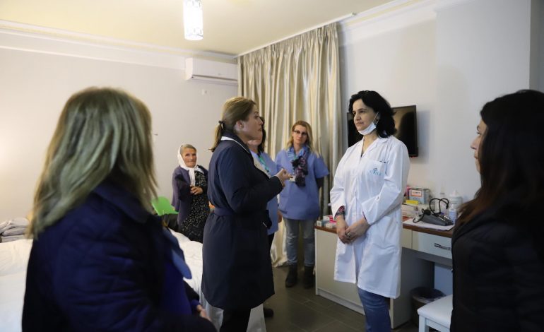 PAS-TËRMETI/ Manastirliu: Do të fillojë vaksinimi kundër gripit