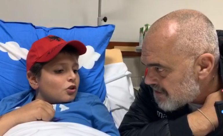 RAMA TAKON DJALIN E FAMILJES CAKONI/ U hodh nga kati i 5 për ti shpëtuar vdekjes
