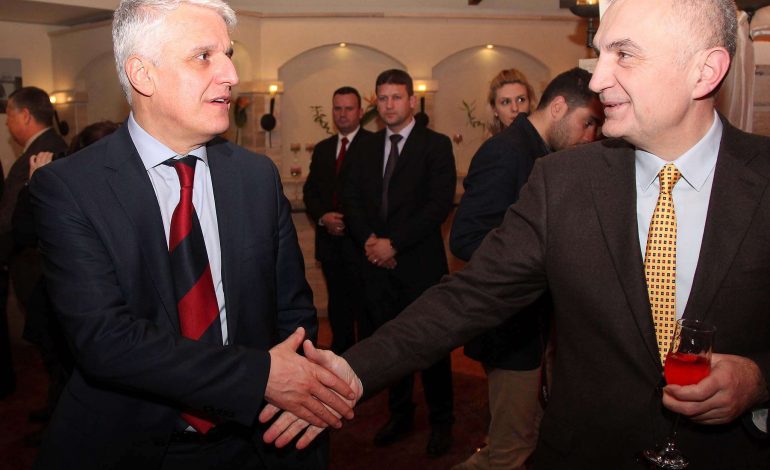 TË MOS ECIM NË DREJTIM TË PADITUR/ Majko, mesazh Metës: Sherri nuk duhet të precipitojë, respekto Kushtetutën