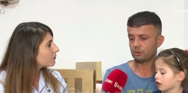 BASHKËSHORTJA E TRDHTOI DHE E BRAKTISI/ Babai i 3 fëmijëve të mitur apel për ndihmë