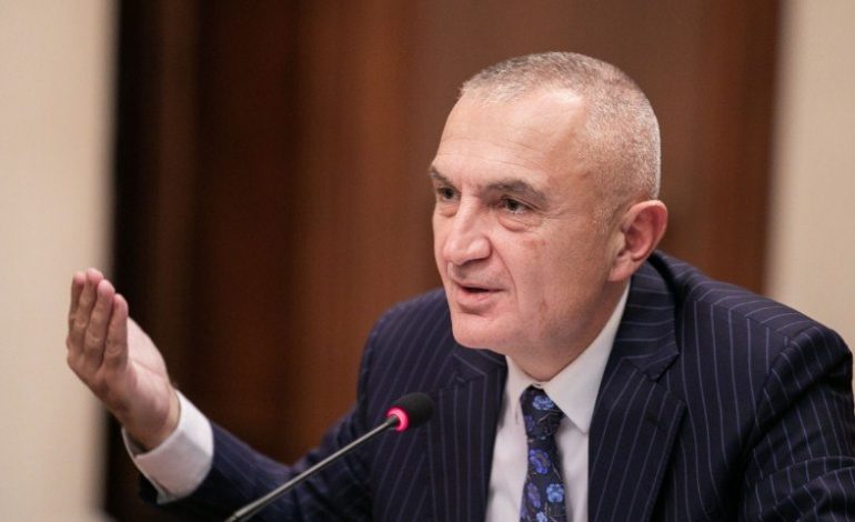 “ARMËT, SISTEM NJËPARTIAK, LARGIMI”/ Tre rrugët për shqiptarët, sipas Metës, nëse bie Gjykata Kushtetuese