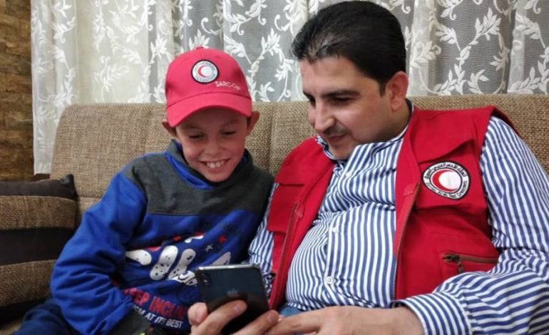 “I QESHUR DHE I LUMTUR”/ Merr fund MAKTHI për Alvin Berishën, ja si duket jashtë kampit Al Hol (FOTO)