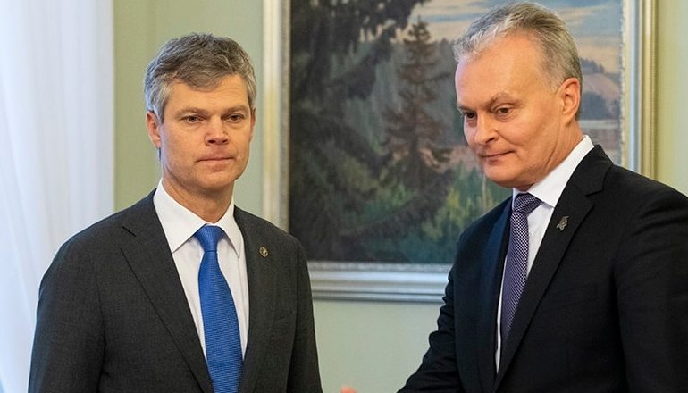 SI NË “LUFTËN E FTOHTË”/ Rusia shkëmben spiunët me Lituaninë e Norvegjinë