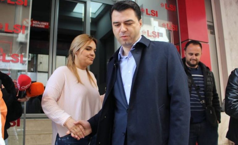 SHËNIM/ Mirë Basha nisi turet në Shqipëri… po Kryemadhi ku ka humbur?