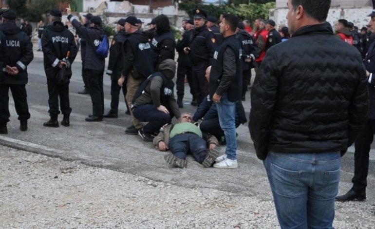ISH DEPUTETJA E PD E SHPALLLI TË VDEKUR NË ASTIR/ Fakenews i opozitës, Mahmut Imallari është fatmirësisht si “kokrra e mollës” (FOTO+VIDEO)