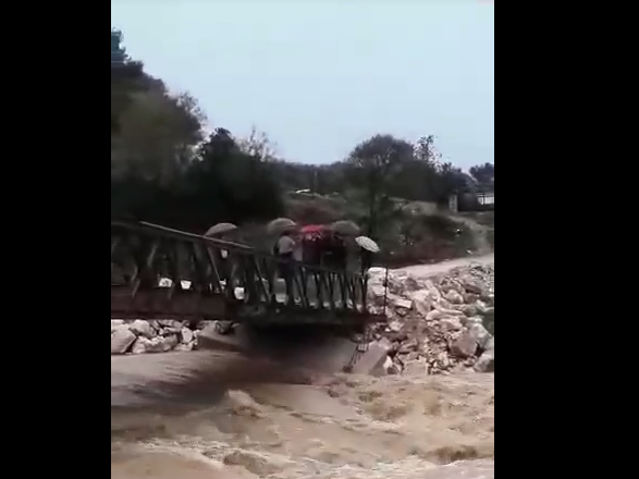 SHEMBET URA E VANËS NË DELVINË/ Izolohen më shumë se 200 banorë