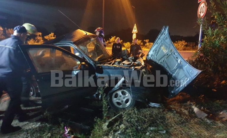 PO FLISTE “LIVE” ME KAMER/ Makina përplaset me bordurën, si e humbi jetën këngëtari në Durrës DETAJET