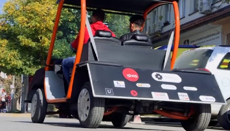 ËSHTË ELEKTRIKE/ Ja sa kushton kjo makinë e ndërtuar nga pesë të rinj gjakovarë