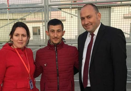 HUMBI JETËN NGA TËRMETI/ Avokati: Jam pa fjalë, ishte klienti im që fitoi pajafësinë pas 5 muaj burg të padrejtë (FOTO)