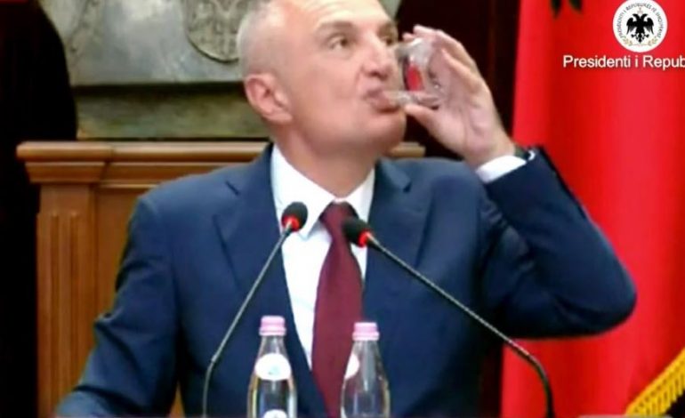 “THIRRJE DEPUTETËVE”/ Presidenti Meta gjykatën kushtetuese e bën si “lojë shahu”: Kuvendi të zgjedh të dytin, unë të tretin