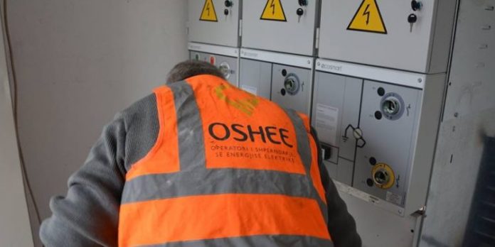RIKONSTRUKSION I KABINAVE/ OSHE jep njoftimin: Ja zonat ku do mungojë energjia elektrike në Tiranë