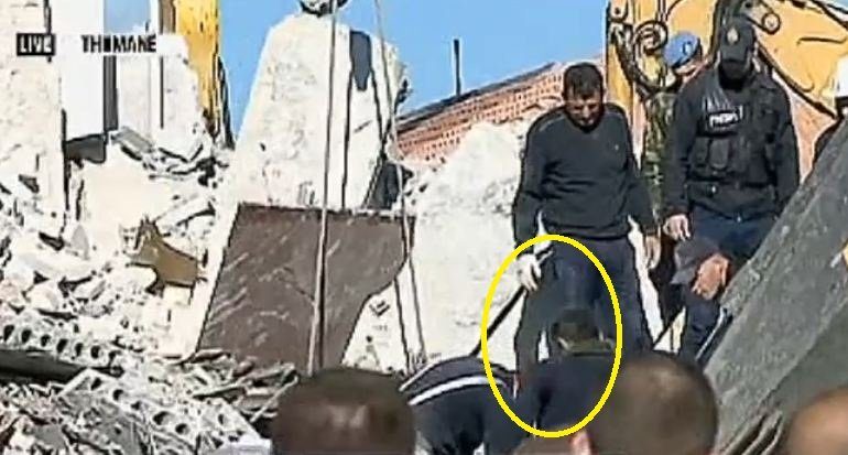 VIKTIMA E 13 E TËRMETIT/ Historia e policit në Thumanë, thirret në operacion për të shpëtuar nënën e tij