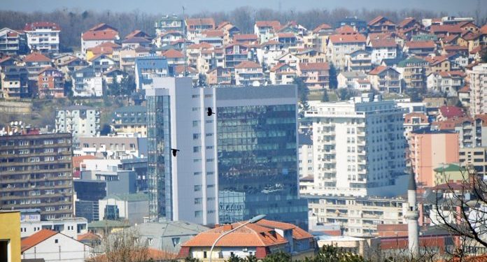 KOSOVË/ Qeveria e re nuk do të ketë më shumë se 12 ministri