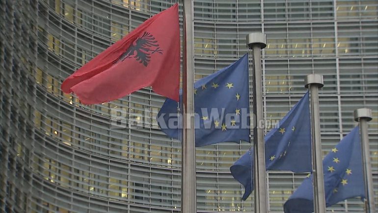 ZGJERIMI I BE/ Franca kërkon që vendet e Ballkanit Perëndimor të bëhen anëtare përmes…