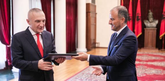 NGËRÇI NË KUSHTETUESE/ Ambasadori i BE: Lërini debatet, ngrini gjykatën! Konsensus sa më shpejt për ‘Zgjedhoren’