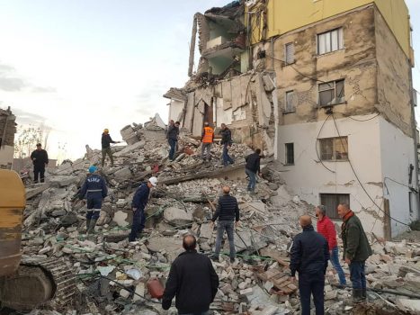 TËRMETET/ Qendra Sizmologjike Europiane reagon: Nuk kemi parë rast të tillë më parë (FOTO)