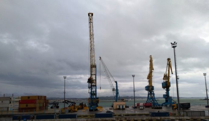 MOTI I TRAZUAR NË VLORË/ Pezullohen për disa orë tragetet e linjës Bari- Durrës