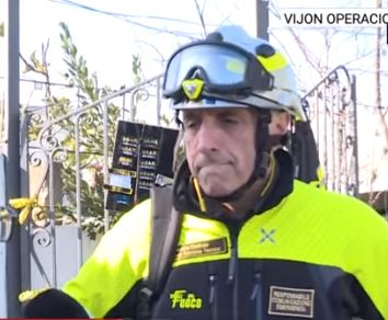 NDEZ SHPRESË PËR TË ZHDUKURIT/ Zjarrëfikësi italian: Në Itali kemi gjetur njerëz gjallë dhe pas 72 orësh