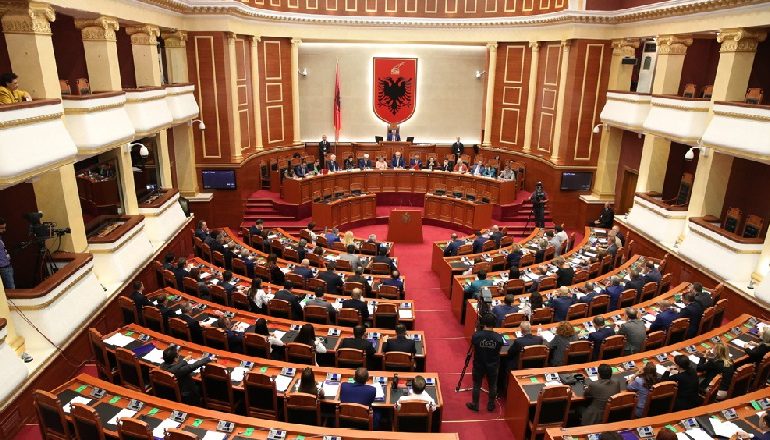 BUXHETI 2020/ Nesër miratohet në parlament, do të mbulojë pjesën më të madhe të dëmeve nga tërmeti