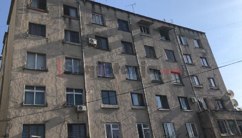 “TË EVAKUOHEN”! Akti i konstatimit për godinën 18 që do shembet në Qytet Studenti