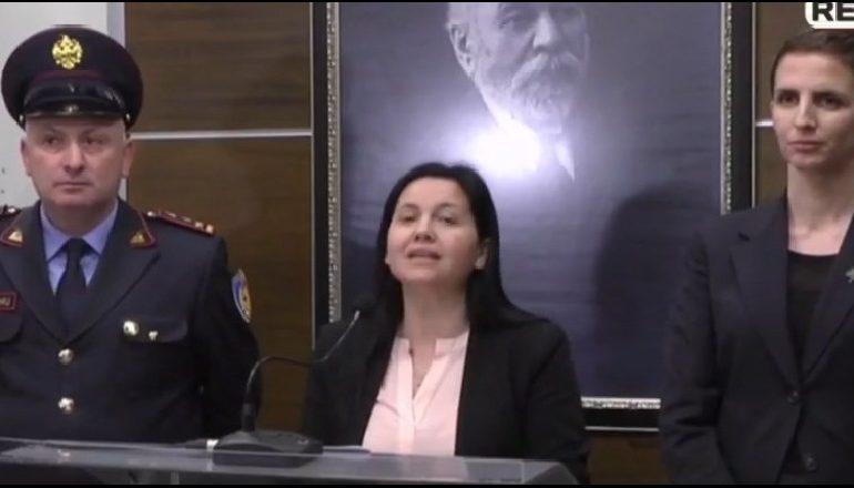 PASOJAT E TËRMETIT/ Ministrja Voda: Në qarkun e Durrësit edhe 363 banesa për t’u prishur