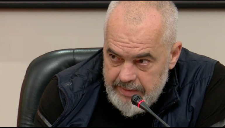 ”HAPJA E DYERVE TANI TË JETË E KUJDESSHME”/ Rama: Hotelet të zbrazen pas Vitir të Ri, kemi dy opsione për ata që i janë dëmtuar shtëpitë