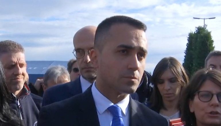 TËRMETI/ Ministri i Jashtëm italian në kampin e Vorës: Pas vlerësimit të dëmeve ju ndihmojmë me rindërtimin! Italia mbështet integrimin…
