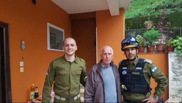 GJESTI PREKËS/ Ekspertët izraelitë ndihmojnë familjen e ushtarakut shqiptar që shërben në vendlindjen e tyre
