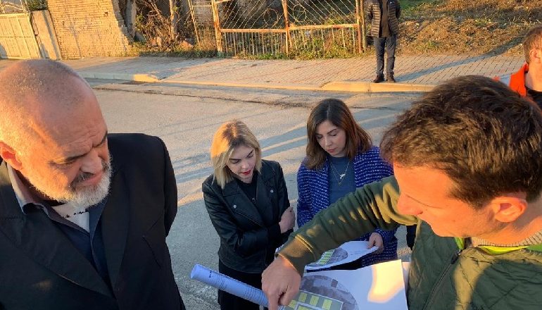 RINDËRTIMI/ Ish-poligoni i Vaqarrit, lagje e re për të prekurit nga tërmeti, Rama-Veliaj prezantojnë projektin