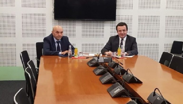 OFERTA E ISA MUSTAFËS PËR ALBIN KURTIN/ Një ministri më tepër Lëvizjes Vetëvendosja në këmbim të pozitës së presidentit