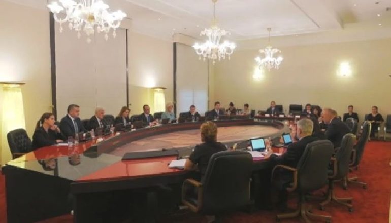 BILANCI I 6 MUAJVE QEVERISJE/ Rama mbledh nesër ministrat në Golem