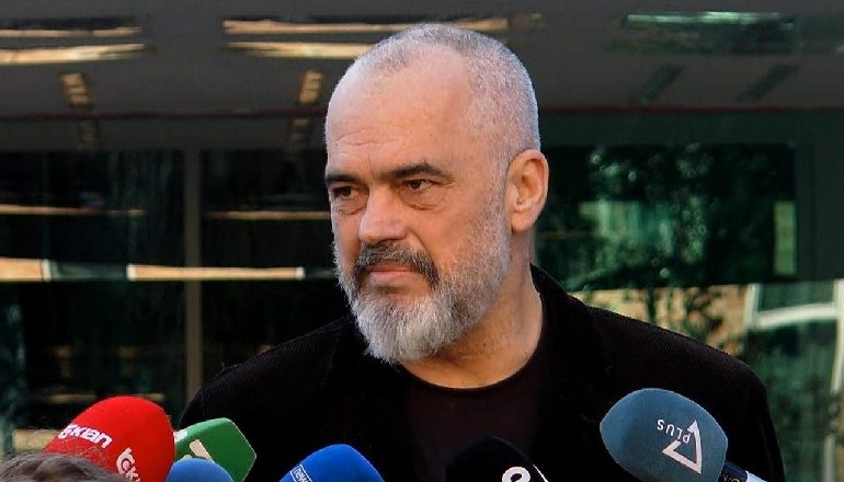 MBLEDHJA E KRYESISË SË PS-së/ Rama: Sot vendosim për amnistinë për gratë e burgosura dhe shpërblimet e pensionistëve! Duhet të matemi mirë…(VIDEO)