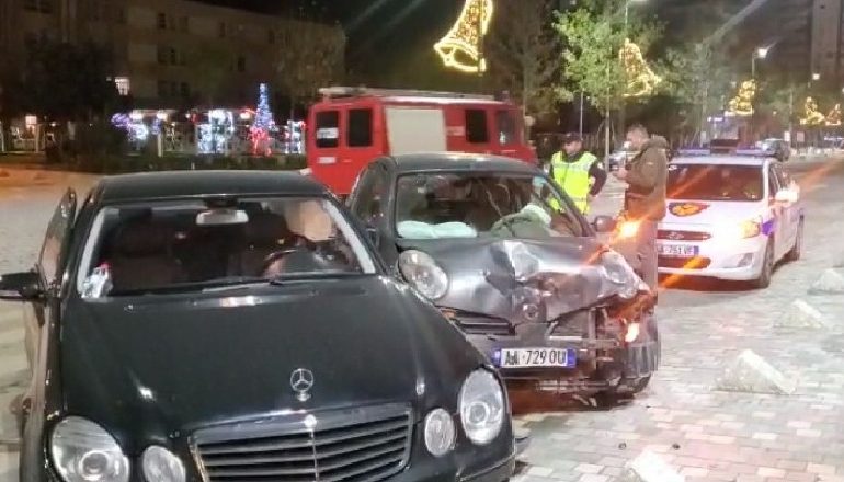 AKSIDENT NË VLORË/ Dy automjete përplasen me njëra-tjetrën, 3 të plagosur