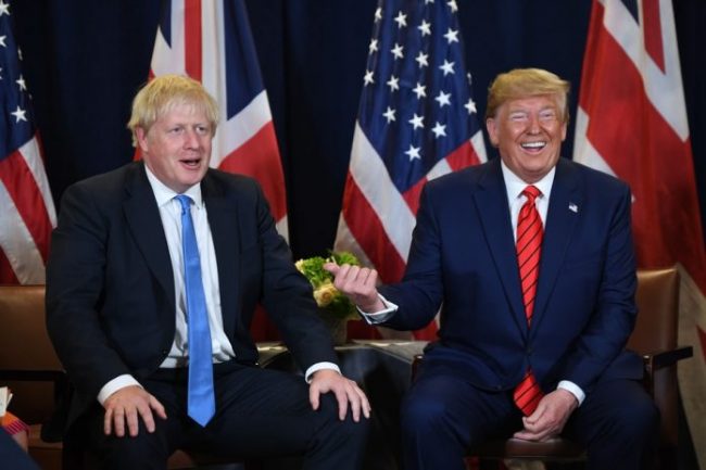 “BORIS DO BËJË NJË PUNË TË MIRË”/ Trump vlerëson Johnson, por distancohet nga zgjedhjet britanike