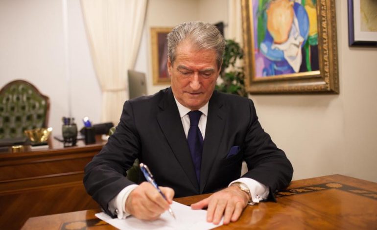 E FUNDIT/ Sali Berisha dënohet nga gjykata për shpifje ndaj kryeministrit Rama