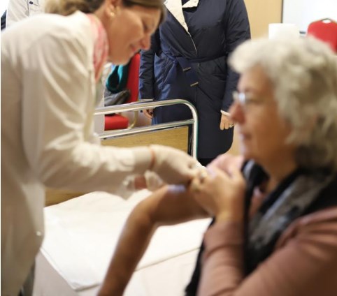 TËRMETI/ Manastirliu në Durrës: Barna për të sëmurët kronikë, vijon vaksinimi i kategorive në rrezik