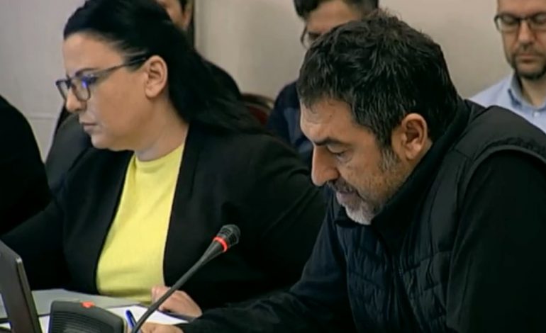 MBLEDHJA E QEVERISË/ Çuçi: Sot përfundon strehimi i të gjithë familjarëve të viktimave nga tërmeti