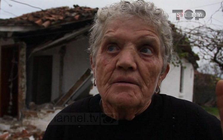 TËRMETI/ Historia e gruas që shpëtoi në Thumanë, u largua nga pallati pas tërmetit të 21 shtatorit