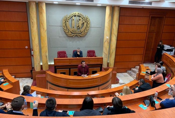 U DËMTUA RËNDË NGA TËRMETI/ Këshilli Bashkiak miraton vendimin për shembjen godinës 15 në Qytet Studenti
