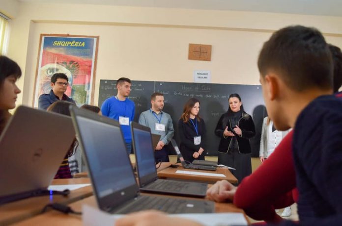 “JAVA E KODIMIT”/ Studiuan në Boston dhe Gjermani, sot kthehen për të mbështetur të rinjtë shqiptarë