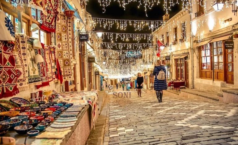 GJIROKASTRA/ Spektakël DRITASH në qytet dhe… (FOTO)