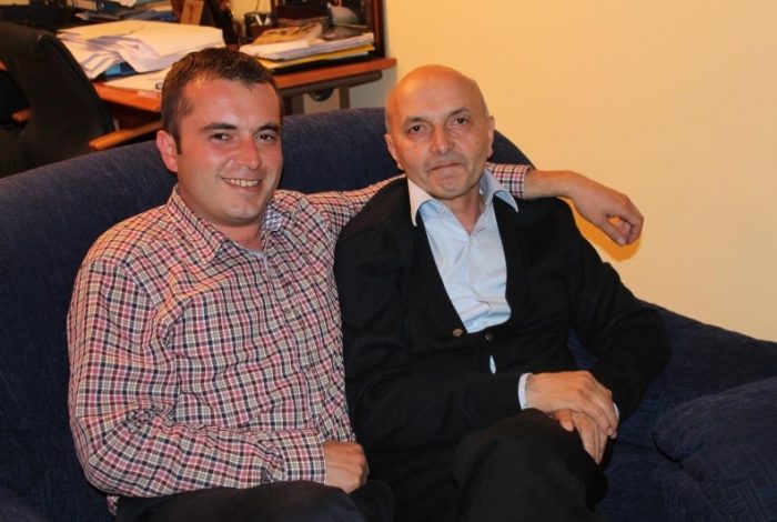 KOSOVA NUK GJEN QETËSI/ Pas Kurtit, kërcënohet me vdekje edhe djali i Isa Mustafës