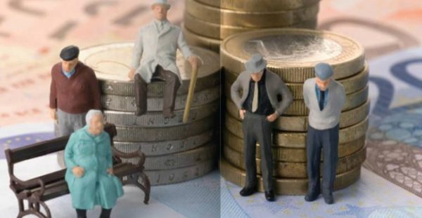 ”NË SHQIPËRI PO LINDIN GJITHNJË E MË PAK”/ Plakja e popullsisë, nga kujdesi për fëmijët, po kalohet tek ai për të moshuarit