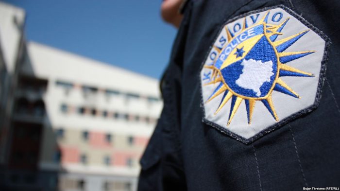 MOTËR E VËLLA TË MITUR ZHDUKEN PA LËNË GJURMË/ Familja alarmon policinë