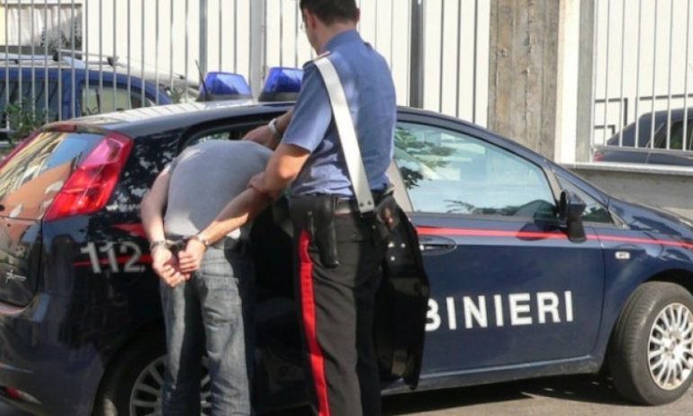 KAPET ME KOKAINË TË PASTËR DHE 1500 EURO/ Ja kush është shqiptari i arrestuar nga policia italiane (FOTO)