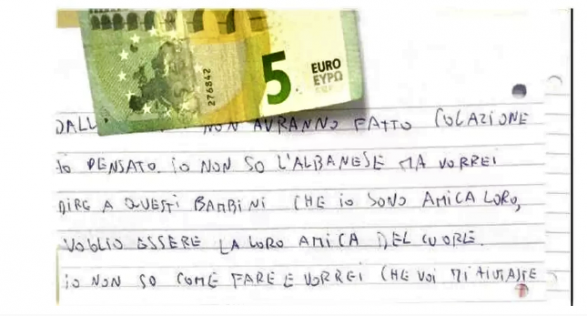 “DUA TË JEM SHOK ME TA”/ Vajza e vogël dhuron një letër emocionuese me pesë euro për fëmijët e prekur nga tërmeti (FOTO)