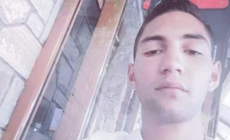 E VRAU DHE FILLOI TA DIGJTE 48 VJEÇARIN/ Del FOTOJA, ky është autori i krimit makabër në Korçë (EMRI)